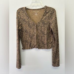 American Eagle Soft & Sexy Plush Leopard Print Blouse Women’s Size Small